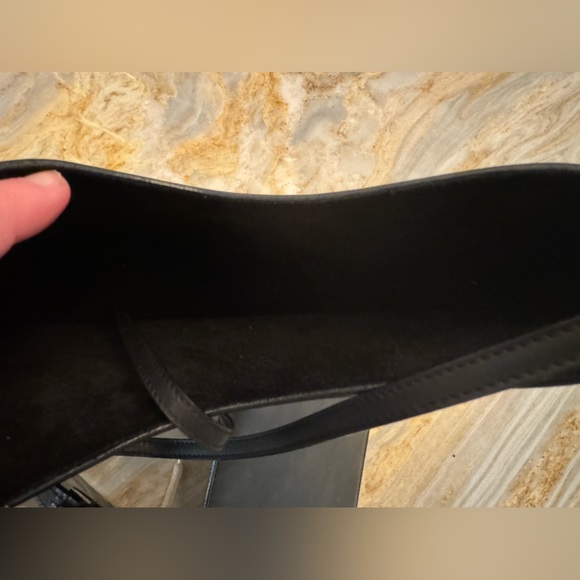 ‼️SOLD‼️Tom Ford Era Gucci Handbag with Attached Wallet, Gucci G Logo Buckle - Picture 10 of 16